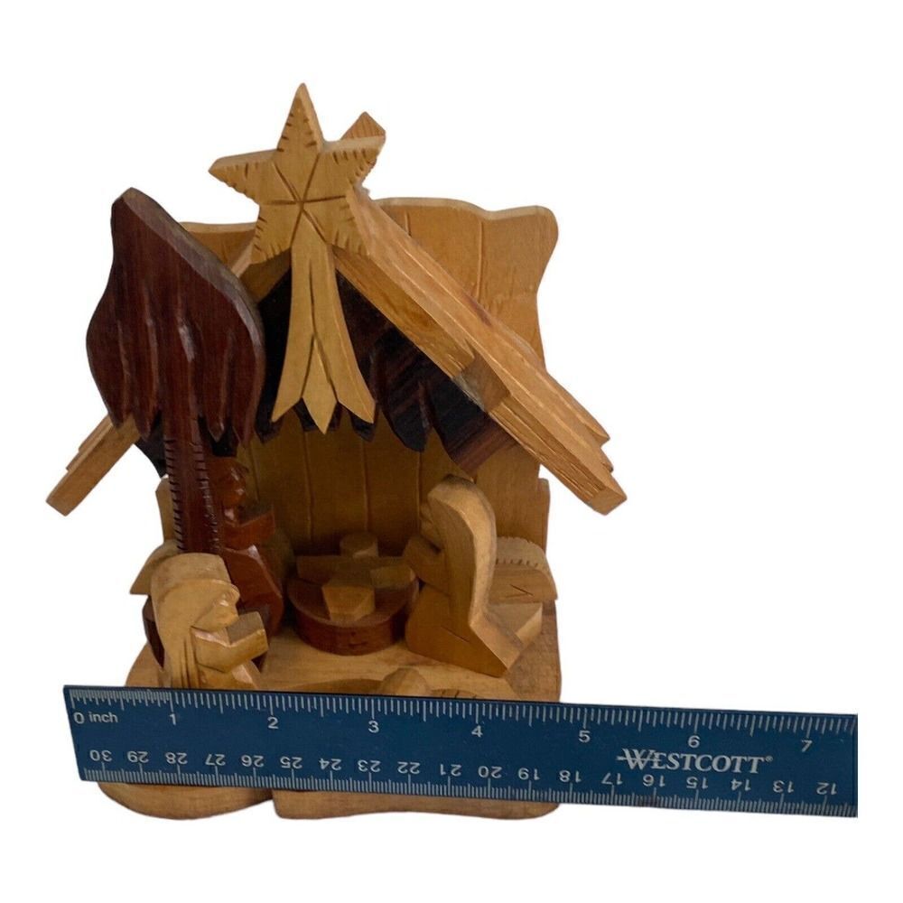 Olive Wood Nativity Scene Israel Bethlehem 5”X5” Handmade Folk Art - Picture 9 of 9